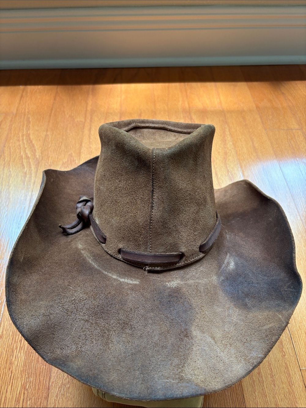 Vintage 70’s Men's Brown Suede Western Cowboy Hat with Leather Band